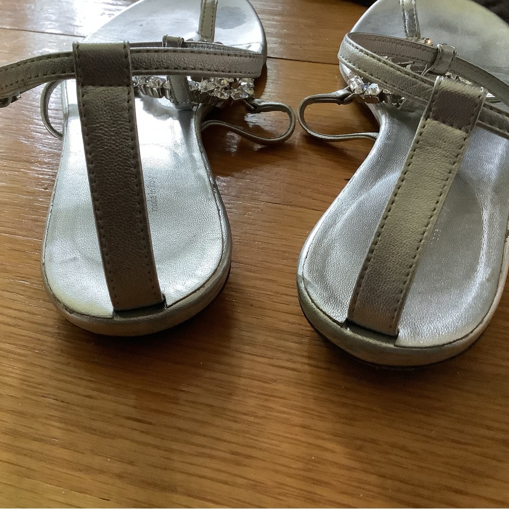 Gucci Swarovski Crystal Leather Silver Sandals - Picture 2 of 6